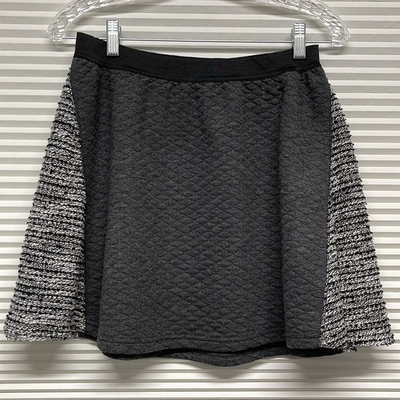 Sanctuary Clothing Gray Black White Tweed Knit A Line Circle Mini Skirt - Picture 4 of 6